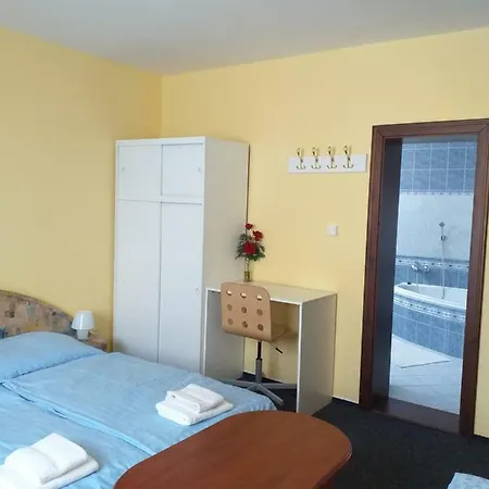Terezie 3* Staré Splavy